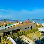 Floien House -free Parking